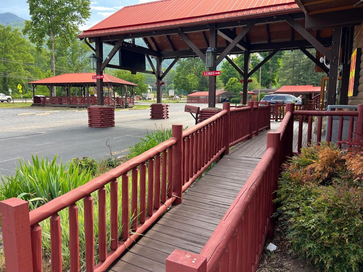 Smoky Falls Lodge Maggie Valley Extérieur photo